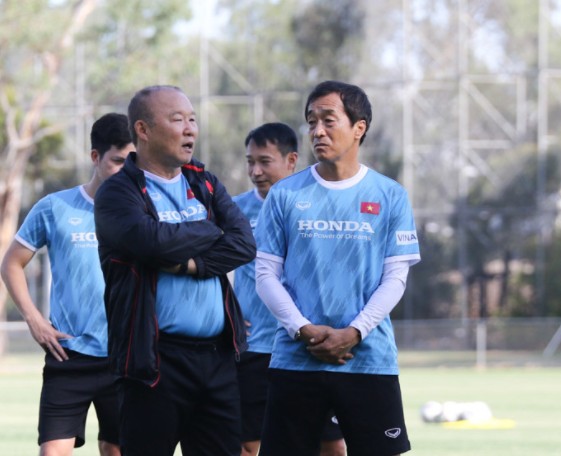 U23 Việt Nam đấu Trung Quốc: Thầy Hàn hay tướng nội?