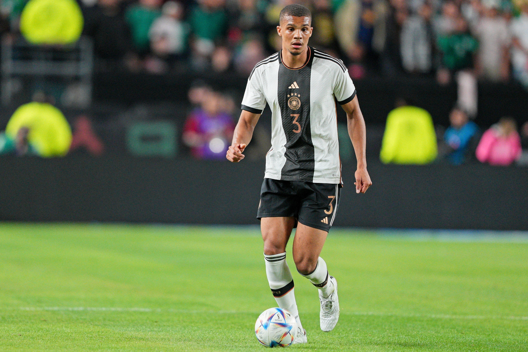 MU mua Dimarco, Man City lấy Kimmich