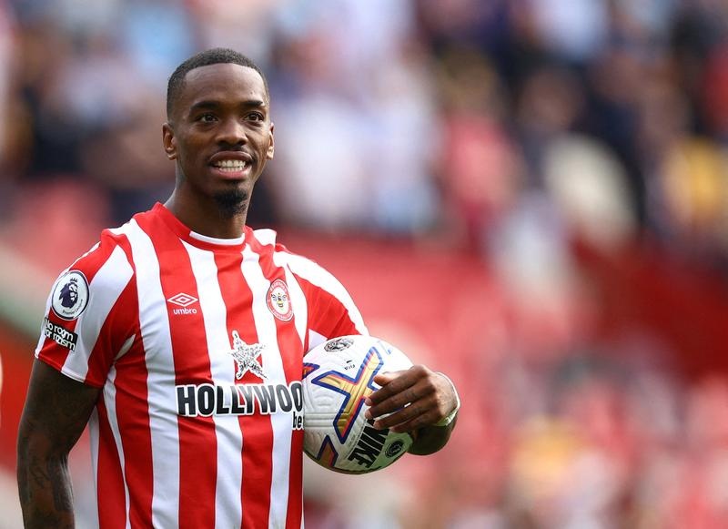 Tiền đạo Premier League bị cấm thi đấu 8 tháng vì cá độ