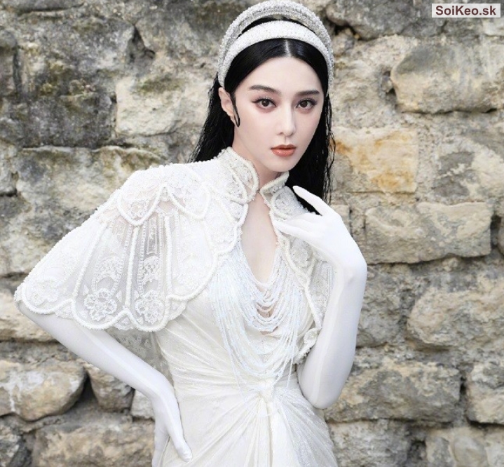 Ngắm Phạm Băng Băng xinh đẹp kiêu sa trong những thiết kế thời trang cao cấp