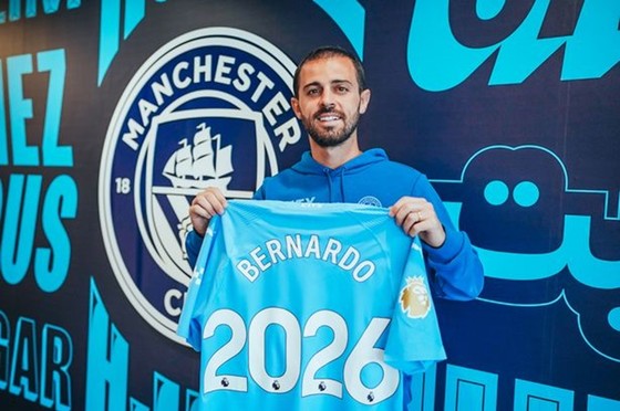 Bernardo Silva gia hạn với Man.City để thắng 4 Premier League liên tiếp