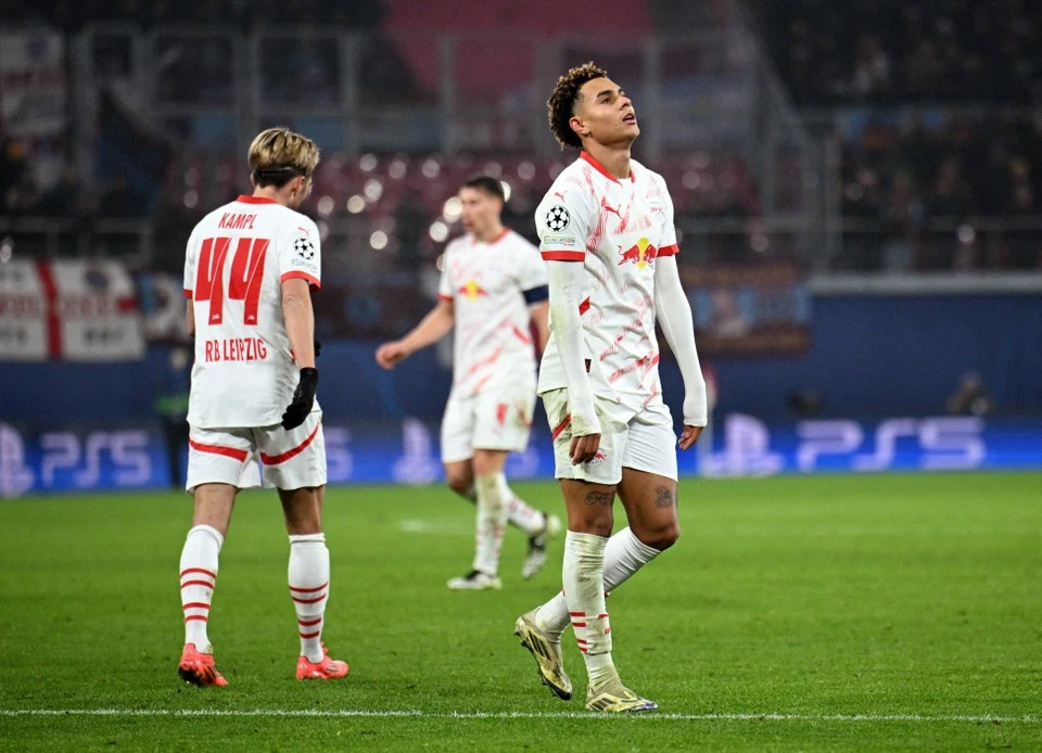 Đội đầu tiên bị loại khỏi Champions League