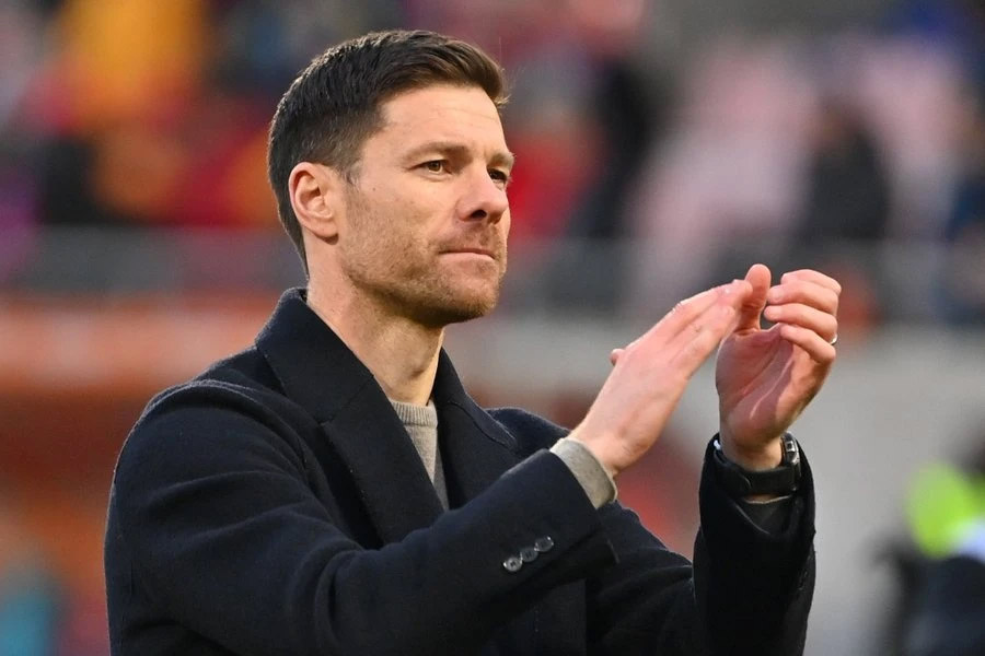 Xabi Alonso quá đắt đỏ