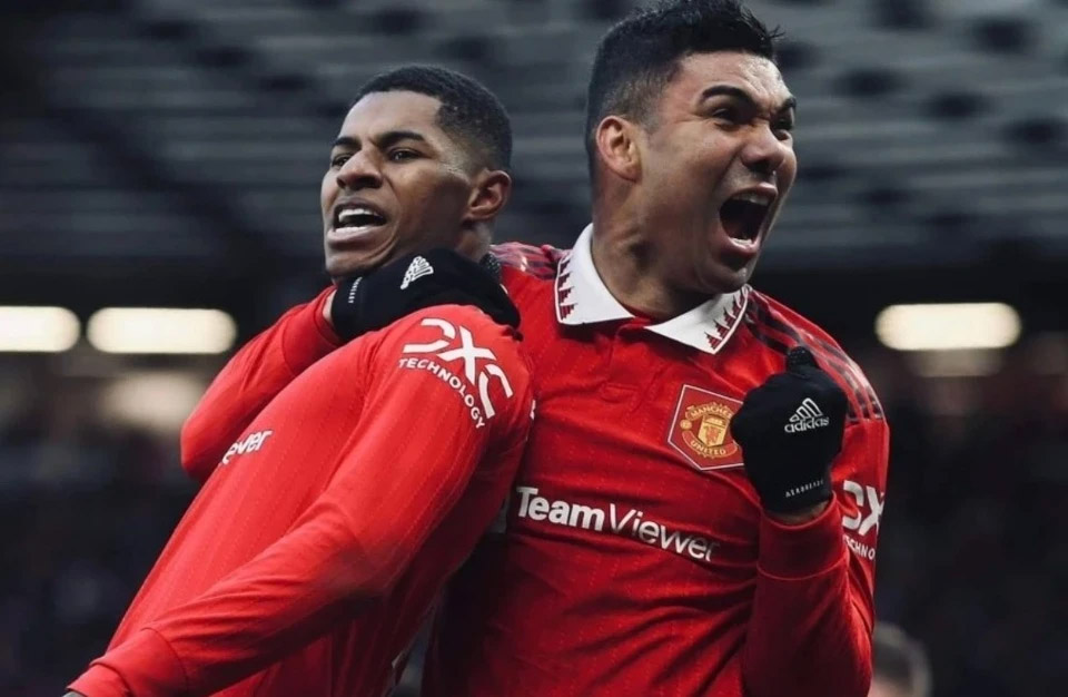 MU mắc kẹt với Casemiro