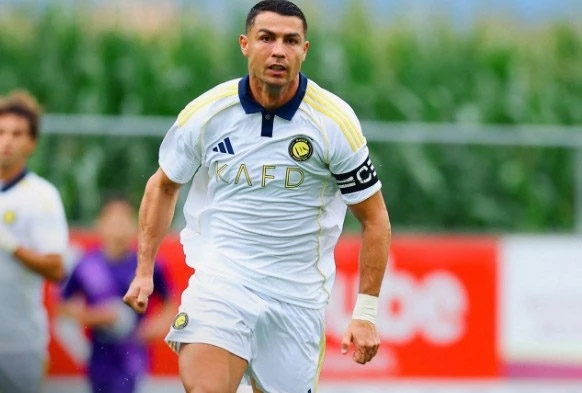 Rashford ghi dấu trong trận thắng 7-3 của Barca