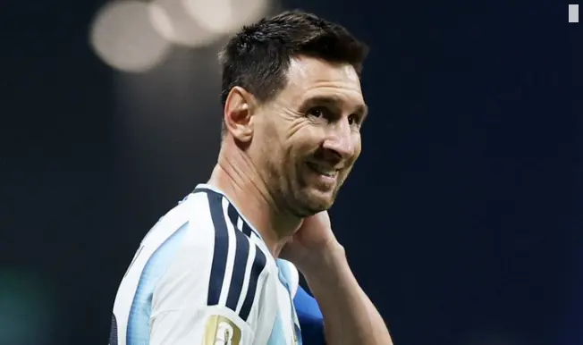 Quả bóng vàng 2026: Messi được đề cử, Ronaldo bị gạch tên
