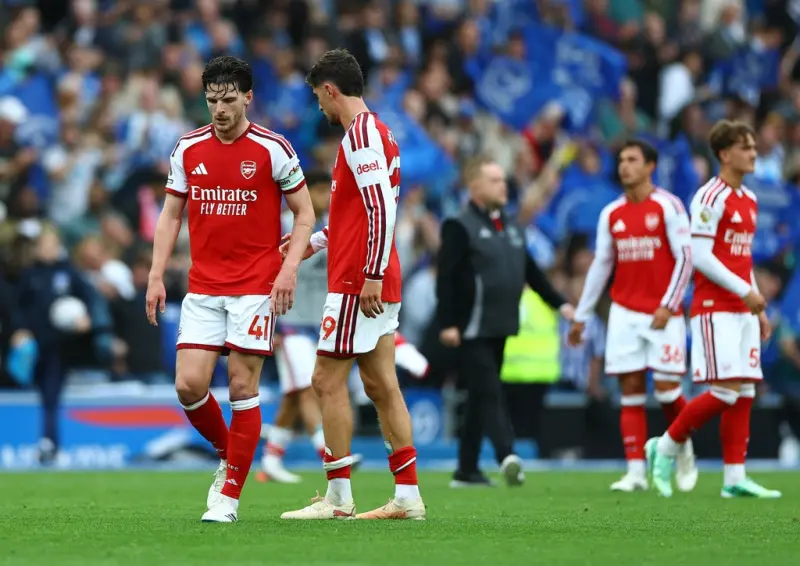 Arsenal bị Brighton dạy một bài học