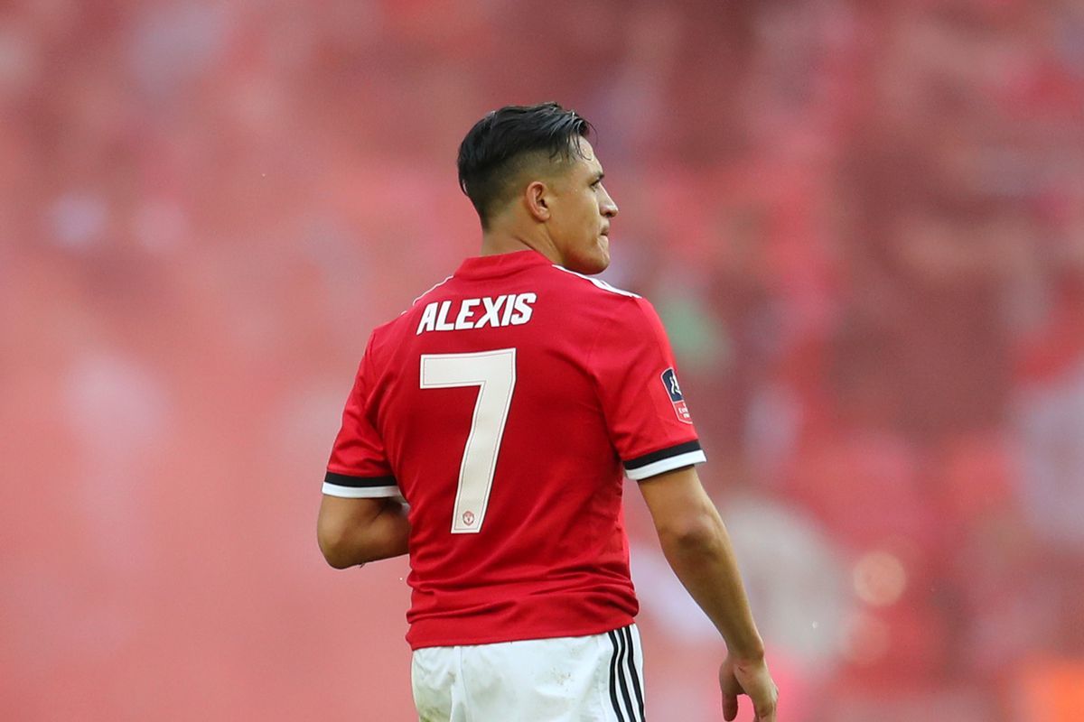 MU đấu Chelsea: Cavani giải "lời nguyền" số 7