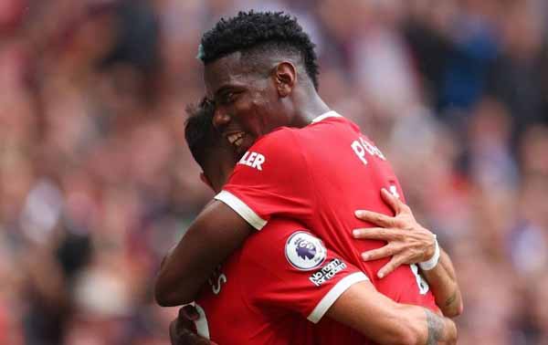 Bruno và Pogba lập kì tích trong ngày M.U đại thắng